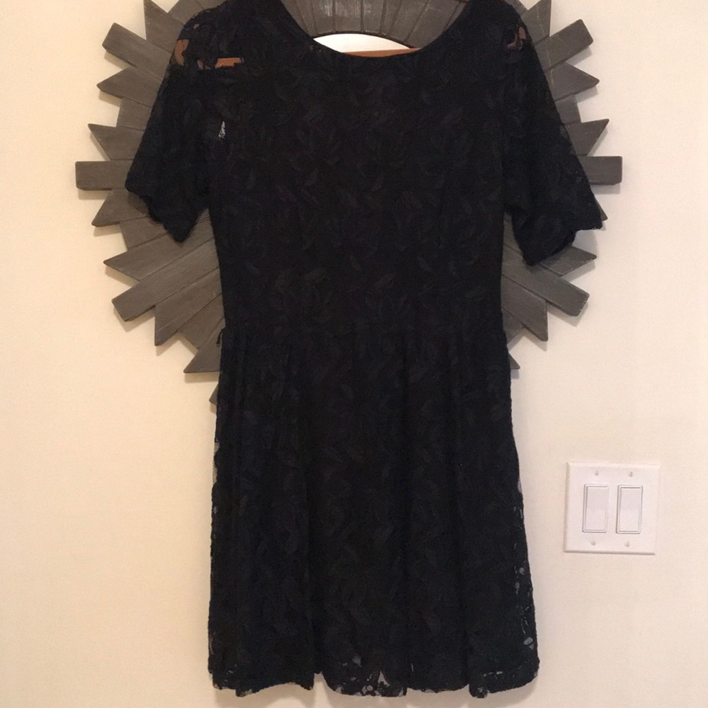 Black floral lace dress